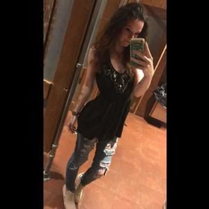 Meet your Posher, Bella